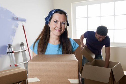 Moving van service in Peckham for local home and flat removals