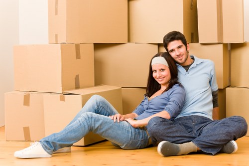 Residential move support with a truck in Peckham